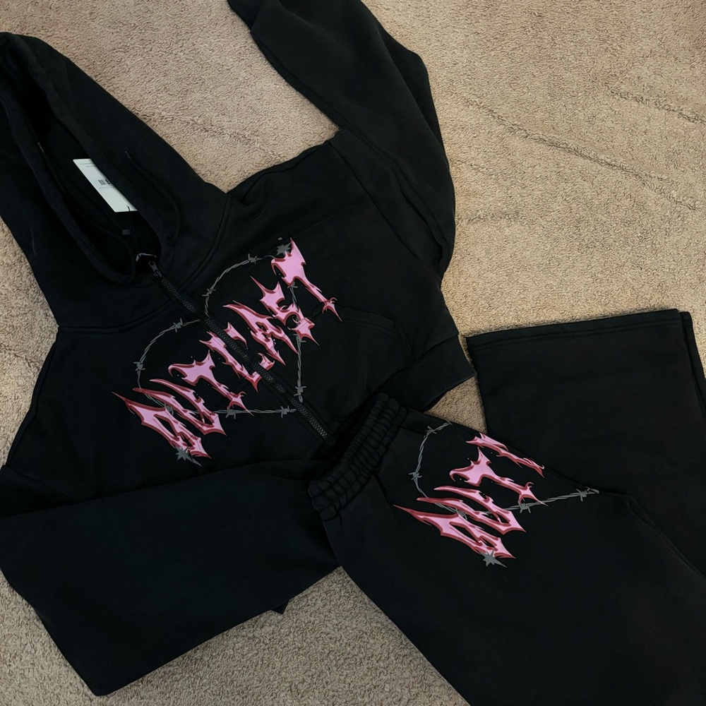 SOLD Outcast hoodie and sweat set